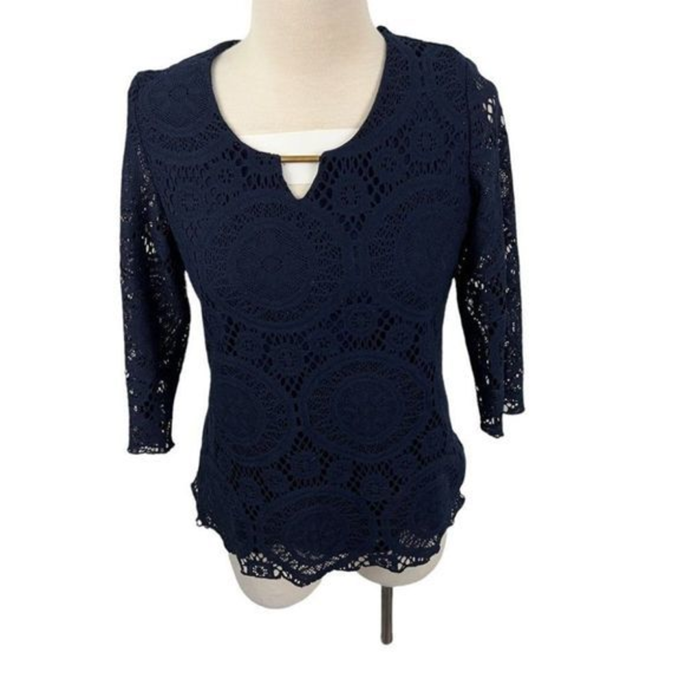 🌿4/$30🌿 BROCHURE‎ Navy Blue Scoop Neck Lace 3/4 Sleeve Blouse